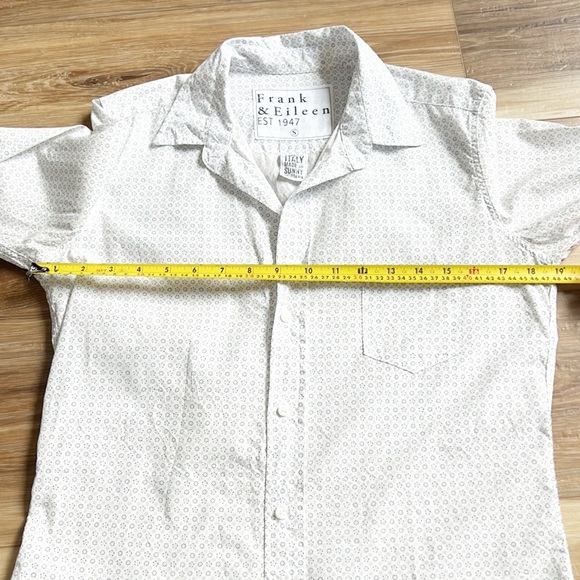 Frank & Eileen Button Down Shirt - Picture 9 of 14